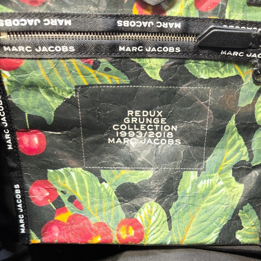 Marc Jacobs Redux Grunge Cherries Fruit Limited Edition 1993/2018 Tote - Picture 8 of 12